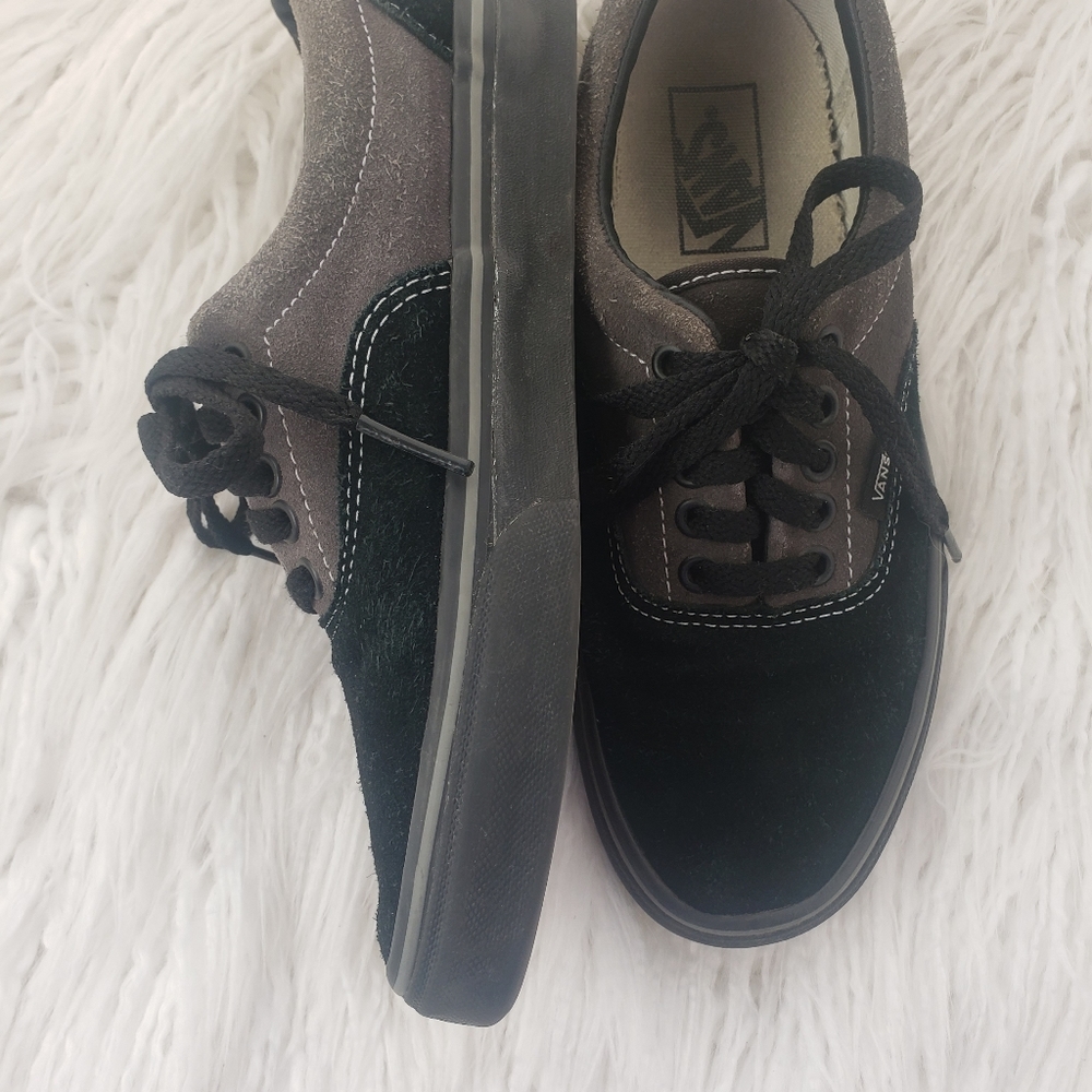 Vans Size 8 - Picture 2 of 7